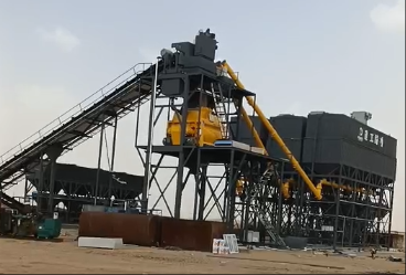 山西HZS240混凝土搅拌站安装现场